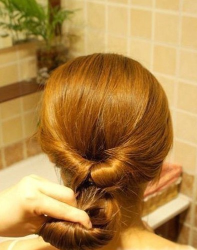 How-to-DIY-Easy-Twisted-Hair-Bun-Hairstyle-4