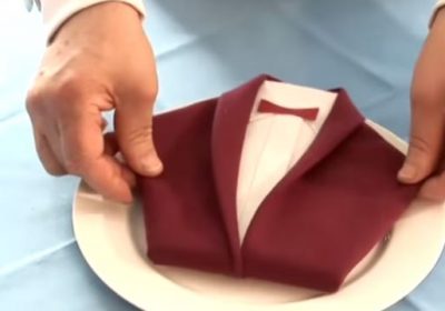 How To Fold A Napkin Dinner Jacket !