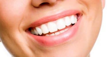 4 Natural Tips For an Extremely White Teeth.