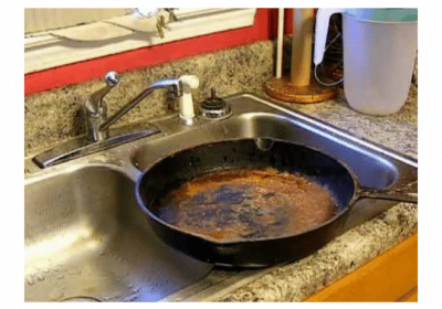 Hack!! She scrubbed a rusty pan with a magic ingredient... Guess what!!!