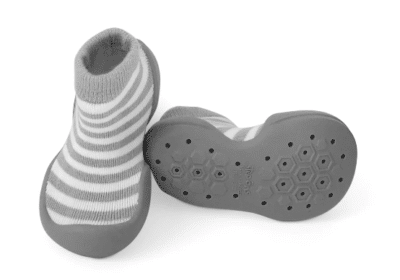 Free Sock-Shoes For Your Little One